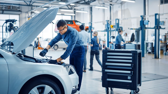 image décrivant la réparation automobile : partenaire sinistre préfikar